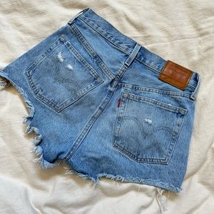 levi’s jean shorts size 25